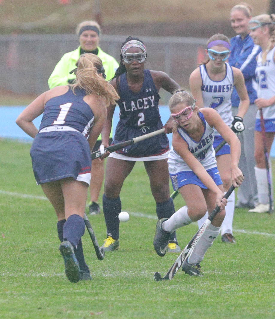 Lacey vs Oakcrest Field Hockey game